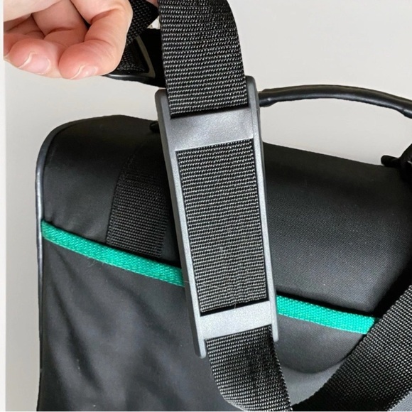 OGIO The Original SS Super Sport Locker Gym Bag Black w/Shelf & Shoulder Strap - Picture 6 of 16